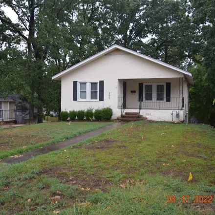 Buy this 3 bed house on 305 Oakwood Avenue in Hot Springs, AR 71913