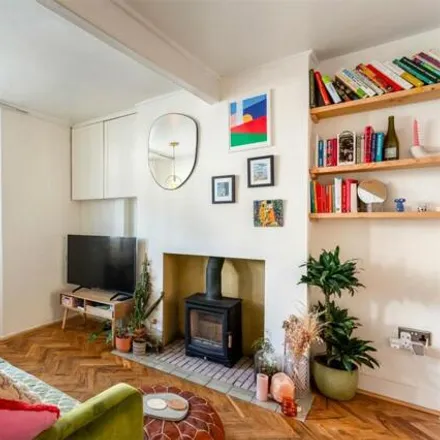 Image 5 - 37 Hanover Terrace, Brighton, BN2 9SN, United Kingdom - Townhouse for sale