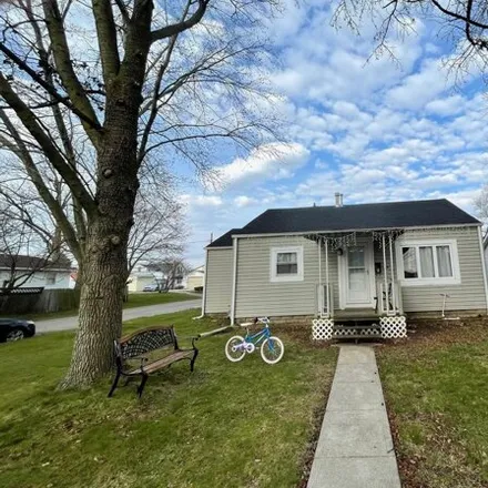 Buy this 2 bed house on 2978 Curtis Street in Lafayette, IN 47904