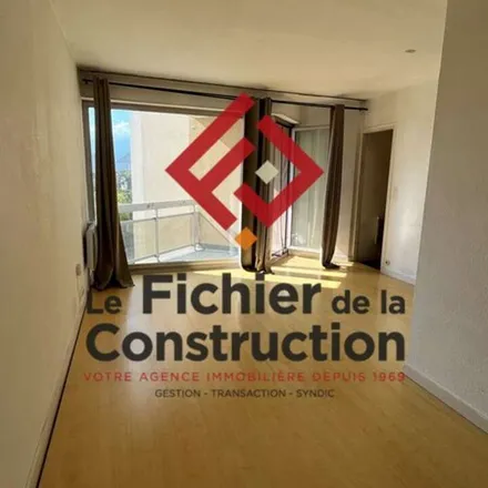 Image 2 - 50 Avenue de Chartreuse, 38240 Meylan, France - Apartment for rent