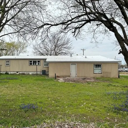 Image 3 - 386 East 2nd Avenue, Caney, Montgomery County, KS 67333, USA - House for sale