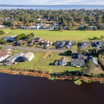 Image 9 - 549 Canal Drive Northeast, Ocean Shores, Grays Harbor County, WA 98569, USA - Apartment for sale