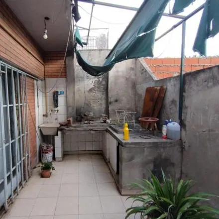 Rent this 2 bed house on Domingo French 5371 in Empalme Graneros, Rosario