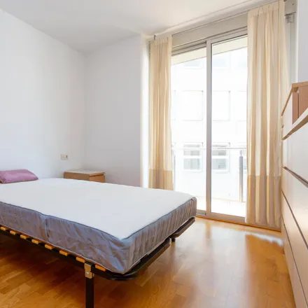 Rent this 2 bed apartment on Carrer de Còrsega in 120, 08001 Barcelona