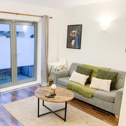 Rent this 1 bed apartment on London in E14 8JY, United Kingdom