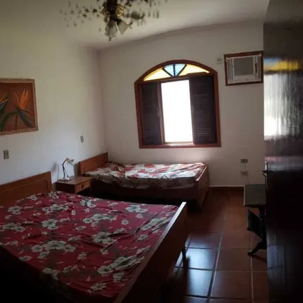 Rent this 2 bed house on Rua Praia do Sapê in Taquaral, Ubatuba - SP