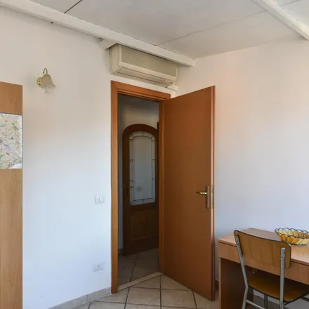 Image 4 - Sanitaria La Ninfea, Via Domenico Cucchiari, 42, 00159 Rome RM, Italy - Room for rent