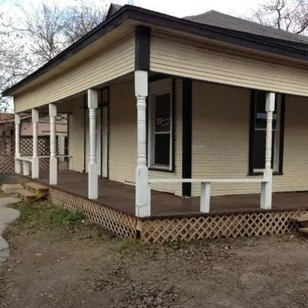 Rent this 3 bed house on 1129 Rivas Street in San Antonio, TX 78207