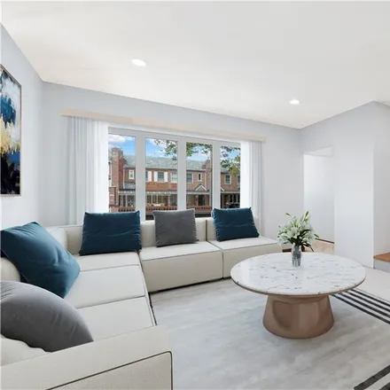 Image 1 - 1866 Brown Street, New York, NY 11229, USA - Townhouse for sale