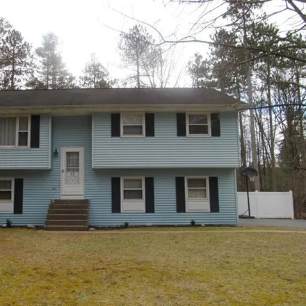 Buy this 3 bed house on 13 Wineberry Lane in Malta, NY 12020
