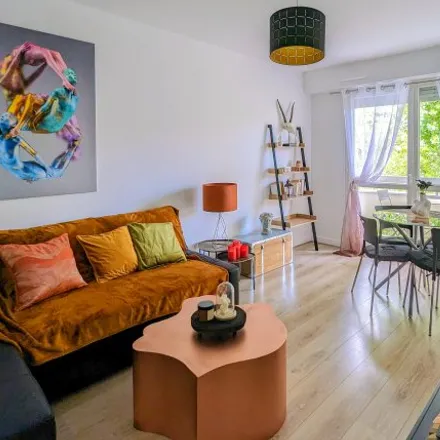 Rent this 1 bed apartment on Évry-Courcouronnes
