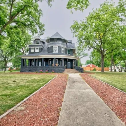 Image 5 - Estherville Lincoln Central, 3rd Avenue South, Estherville, IA 51334, USA - House for sale