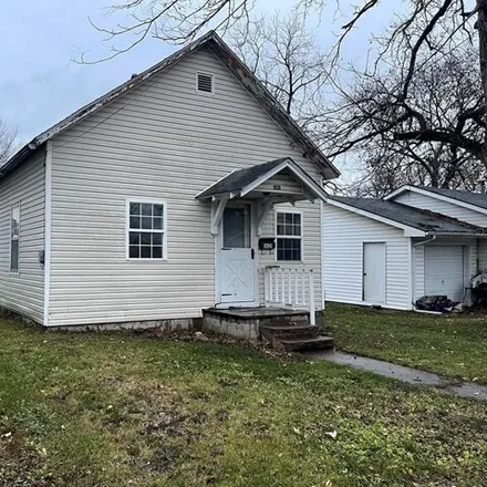 Buy this 1 bed house on 348 John F Kennedy Avenue in Chillicothe, MO 64601
