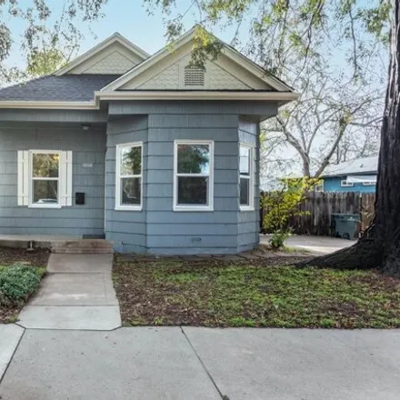 Rent this 2 bed house on 3756 2nd Avenue in Sacramento, CA 95817