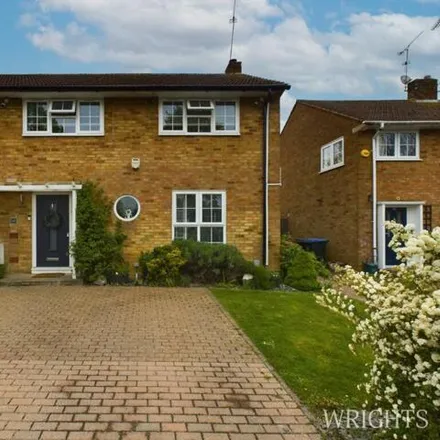 Buy this 3 bed house on The Commons in Welwyn Garden City, AL7 4RX