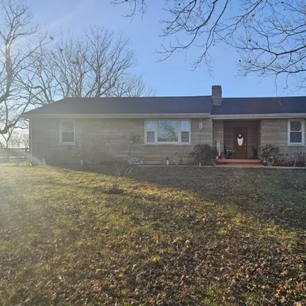 Buy this 3 bed house on 1734 Woods Road in Jessamine County, KY 40356
