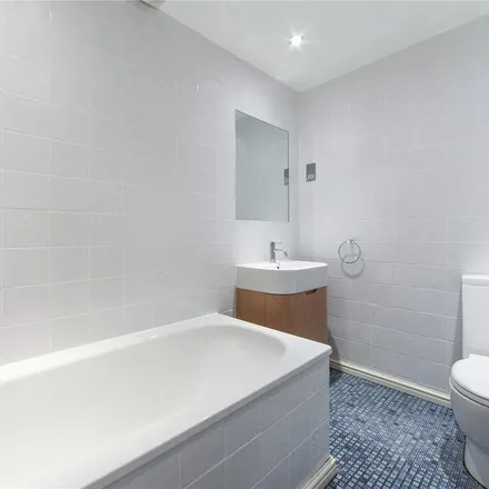 Image 7 - 45 Howitt Road, London, NW3 4LT, United Kingdom - Apartment for rent