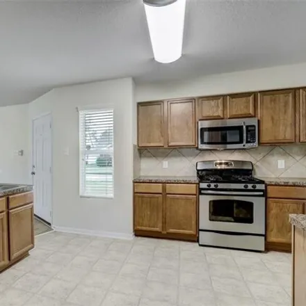 Image 4 - 9816 Bobolink Drive, Montgomery County, TX 77385, USA - House for rent