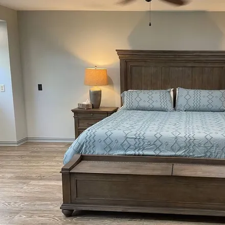 Rent this 4 bed house on Pottsboro