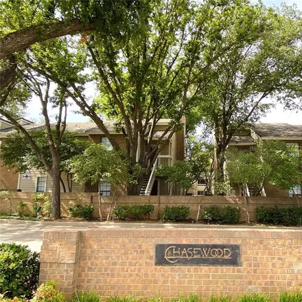 Buy this 1 bed condo on 1911 Chasewood Circle in Arlington, TX 76011