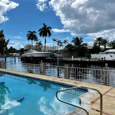 Buy this studio house on 2880 Northeast 25th Street in Coral Ridge, Fort Lauderdale