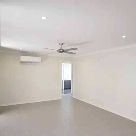 Image 5 - Aurora Road, Tannum Sands QLD, Australia - Apartment for rent