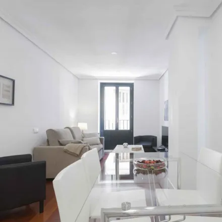 Image 1 - Exp. nº 50, Calle de los Reyes, 11, 28015 Madrid, Spain - Apartment for rent