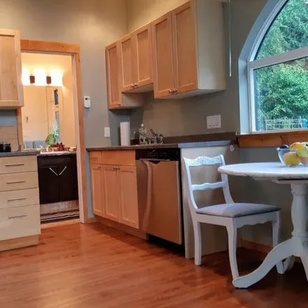 Rent this 1 bed house on Gibsons in BC V0N 1V3, Canada