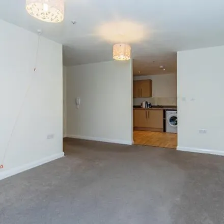 Image 4 - Wimborne House, Gravesend, DA12 5FG, United Kingdom - Apartment for sale