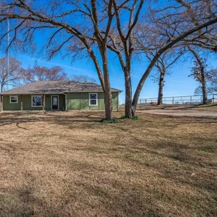 Buy this 3 bed house on 1301 County Road 2802 in Van Zandt County, TX 75147