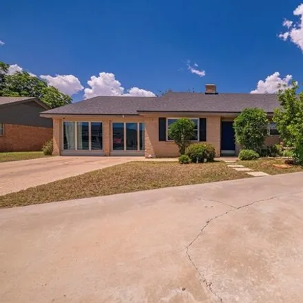 Buy this 5 bed house on 2336 Cimmaron Avenue in Midland, TX 79705
