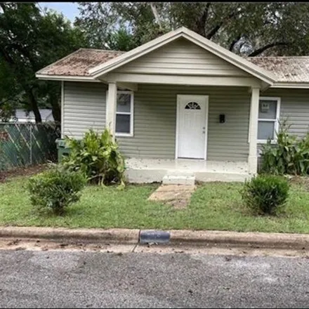 Buy this 2 bed house on 2019 Greenville Street in Capitol Heights, Montgomery