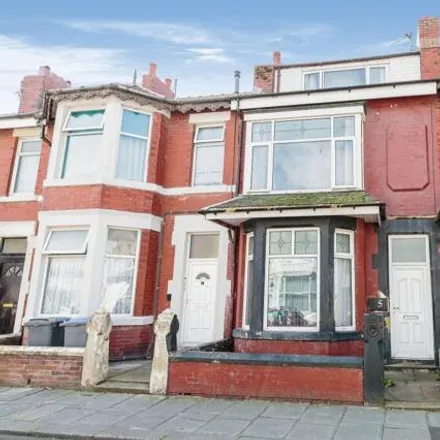 Buy this 5 bed townhouse on Eaves Street in Blackpool, FY1 2HW