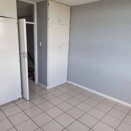 Image 4 - Uys Krige Drive, Loevenstein, Bellville, 7530, South Africa - Apartment for rent