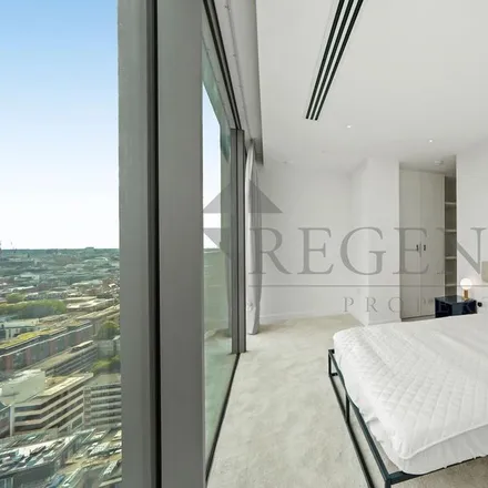 Image 8 - Valencia Tower, 3 City Road, London, EC1V 2AP, United Kingdom - Apartment for rent