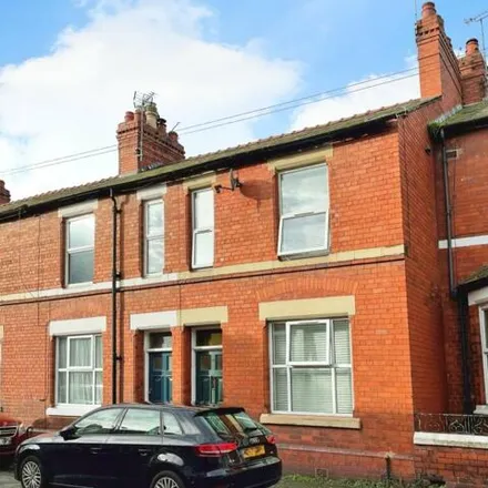 Buy this 5 bed townhouse on Tarvin Road in Chester, CH3 5DH