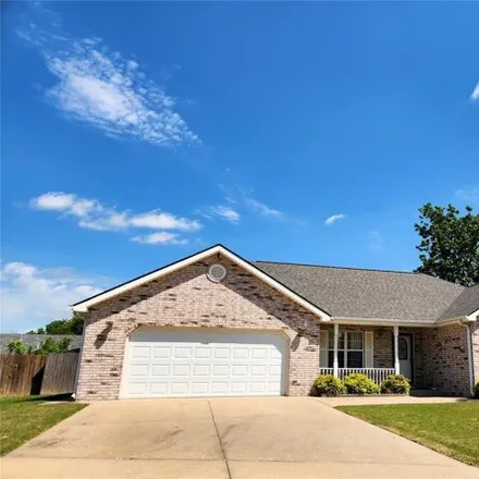Buy this 3 bed house on 201 Southeast 15th Court in Pryor Creek, OK 74361