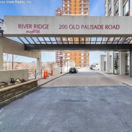 Buy this 4 bed condo on Congregation Young Israel of Fort Lee in Old Palisade Road, Fort Lee