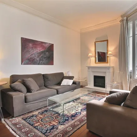 Image 3 - 3 Square Mignot, 75116 Paris, France - Apartment for rent