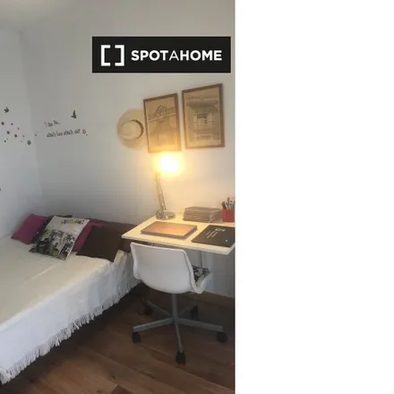 Rent this 3 bed room on Madrid in Polideportivo municipal de La Fortuna, Calle de Lisboa