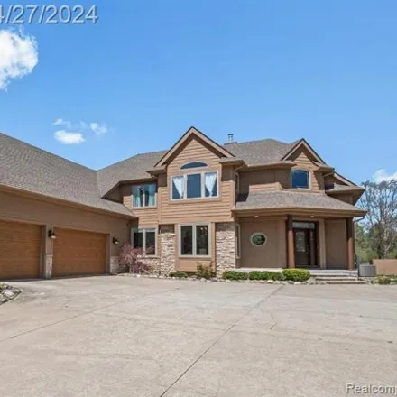Buy this 5 bed house on Ridge Crest Lane in Brighton Charter Township, MI 48380