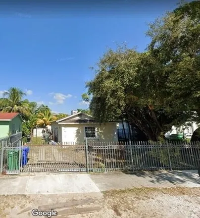 Image 2 - 121 Nw 68th St, Miami, Florida, 33150 - House for sale