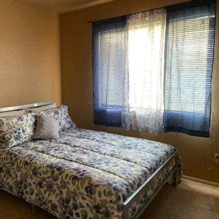 Image 6 - Lancaster, CA, US - House for rent