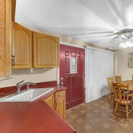 Image 4 - 6621 South Wabash Avenue, Chicago, IL 60637, USA - Townhouse for sale