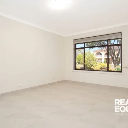Image 4 - Ascot Drive, Chipping Norton NSW 2170, Australia - Apartment for rent