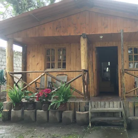 Rent this 4 bed house on Otavalo