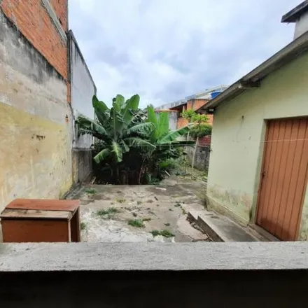 Buy this 3 bed house on Escola Estadual Professor Milton Cernach in Rua Samurai 251, Taboão
