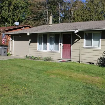 Rent this 3 bed house on 7469 East Harrison Street in Manchester, WA 98366