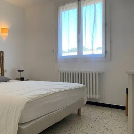 Rent this 3 bed house on Balaruc Les Bains in 20 Avenue du Port, 34540 Balaruc-les-Bains