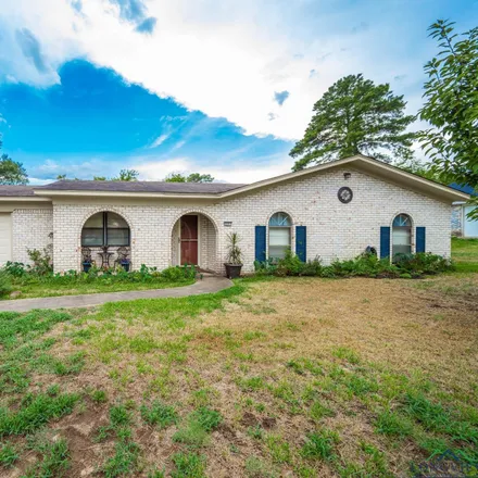 Buy this 3 bed house on 2207 Pinecrest Drive in Gladewater, TX 75647